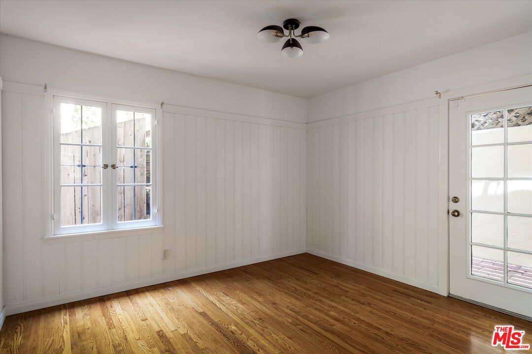 2030 Laurel Canyon Blvd