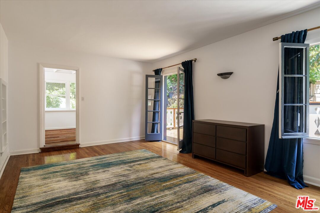 2030 Laurel Canyon Blvd