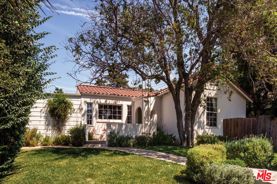 1410 Stanford Dr