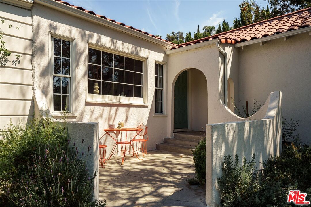 1410 Stanford Dr
