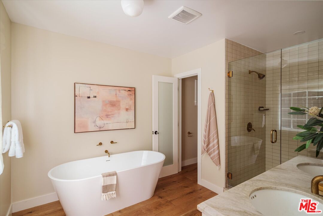1410 Stanford Dr