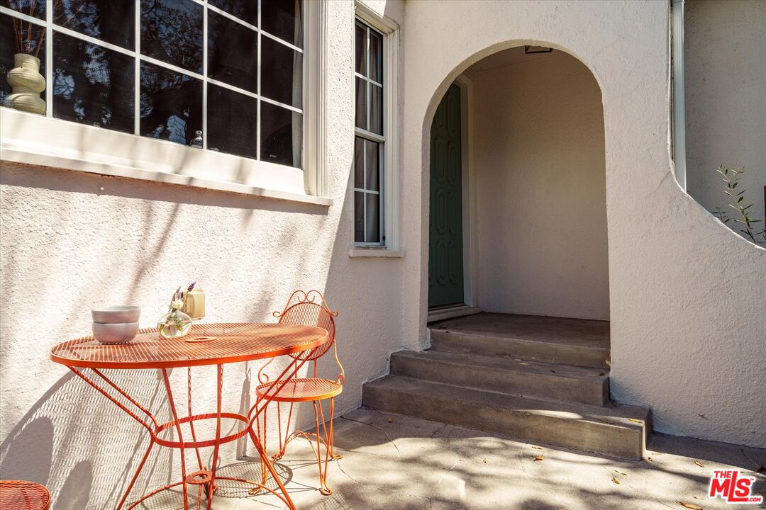 1410 Stanford Dr
