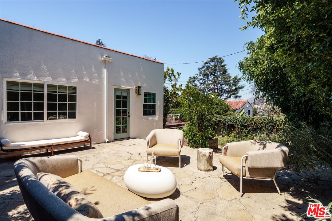 1410 Stanford Dr