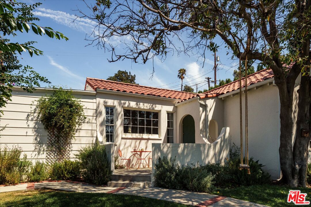 1410 Stanford Dr