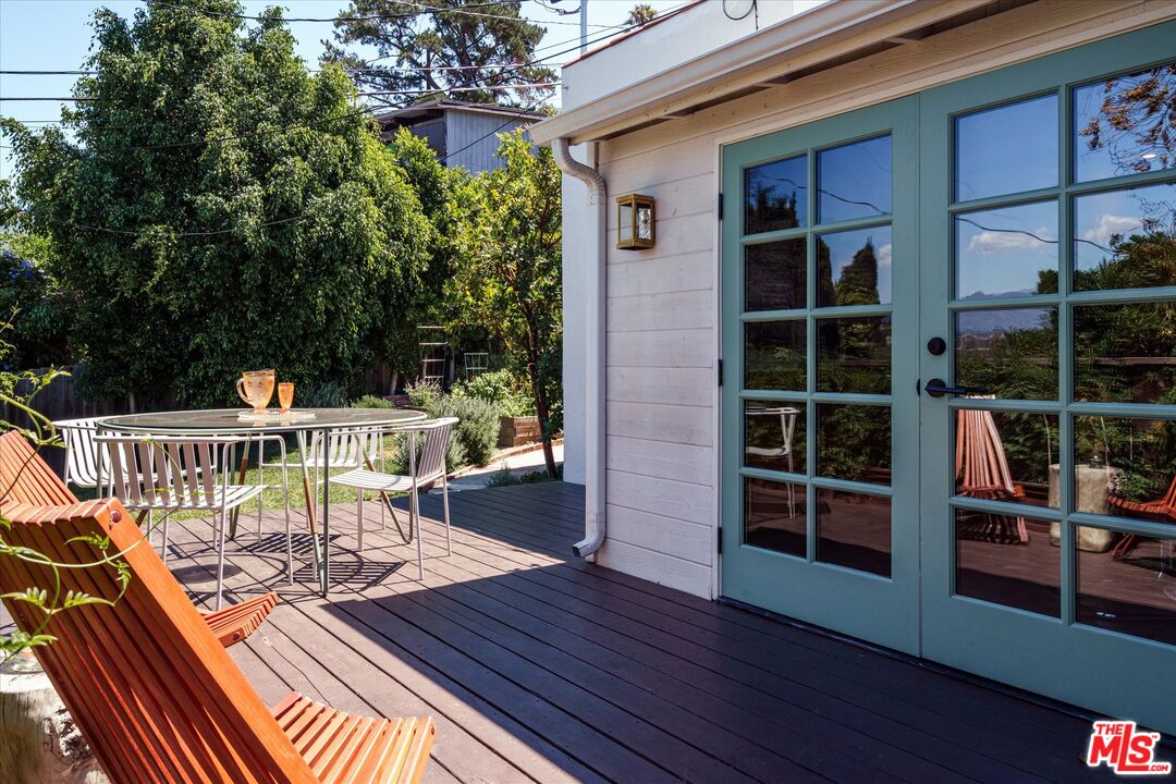 1410 Stanford Dr