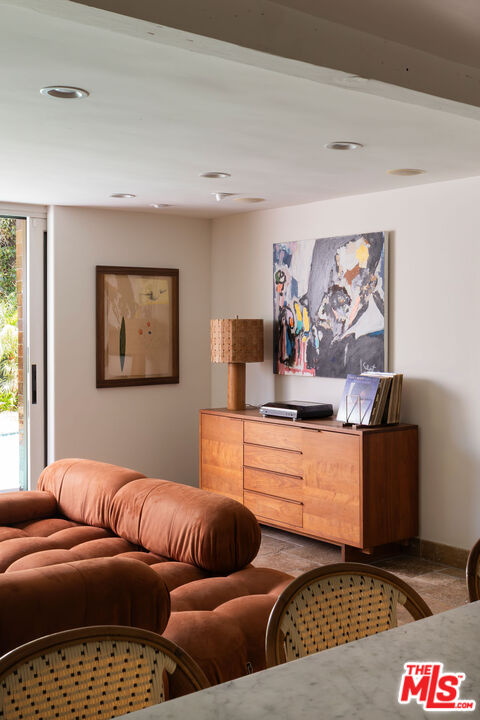2225 Malaga Rd