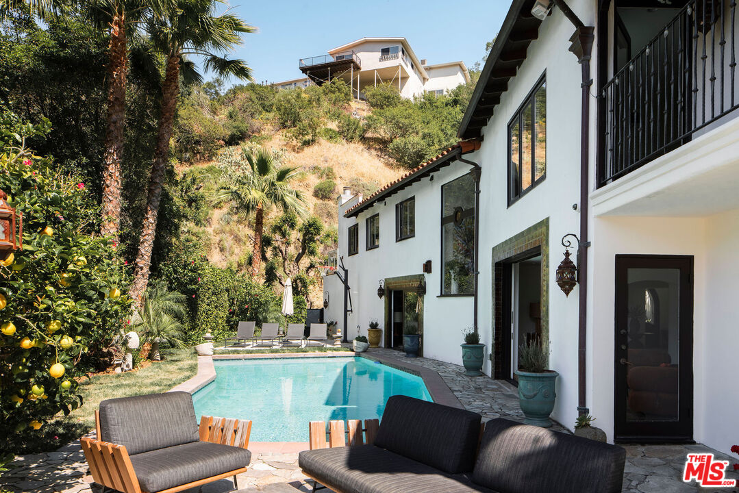 2225 Malaga Rd