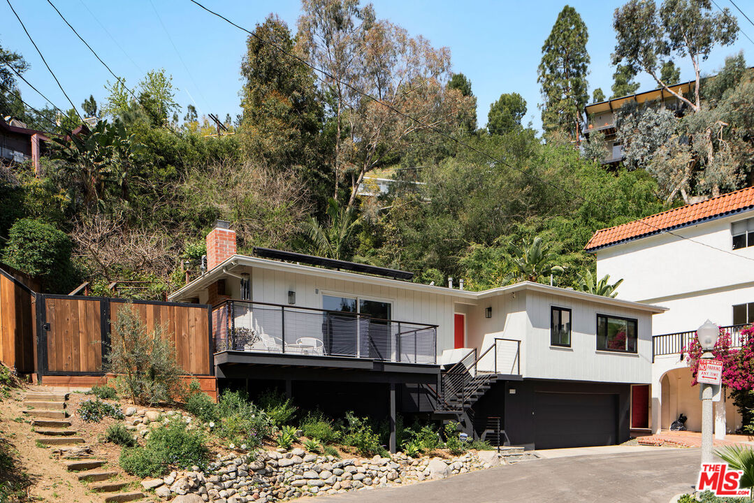 6363 Rodgerton Dr