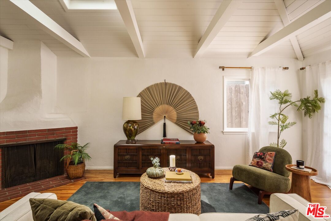 8460 Kirkwood Dr