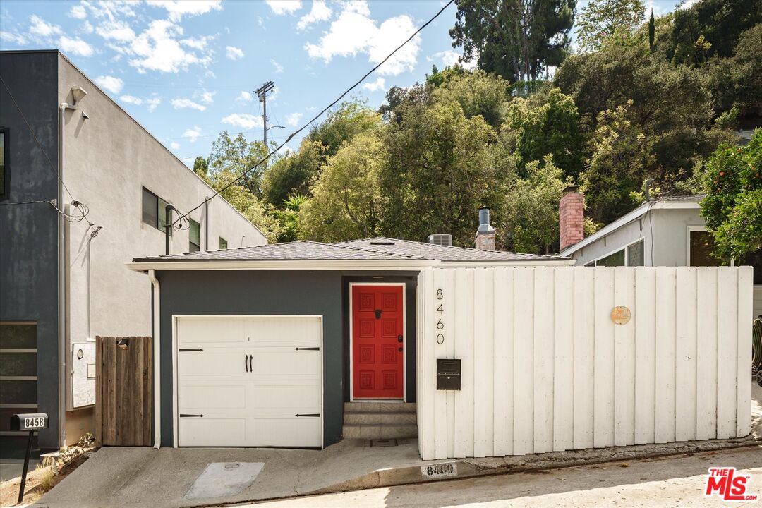 8460 Kirkwood Dr