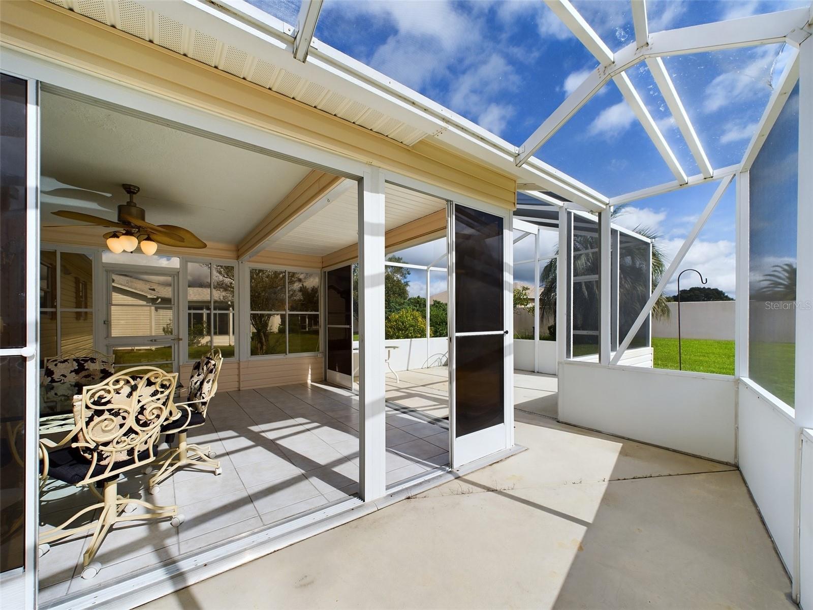 825 CAMINO DEL REY DR