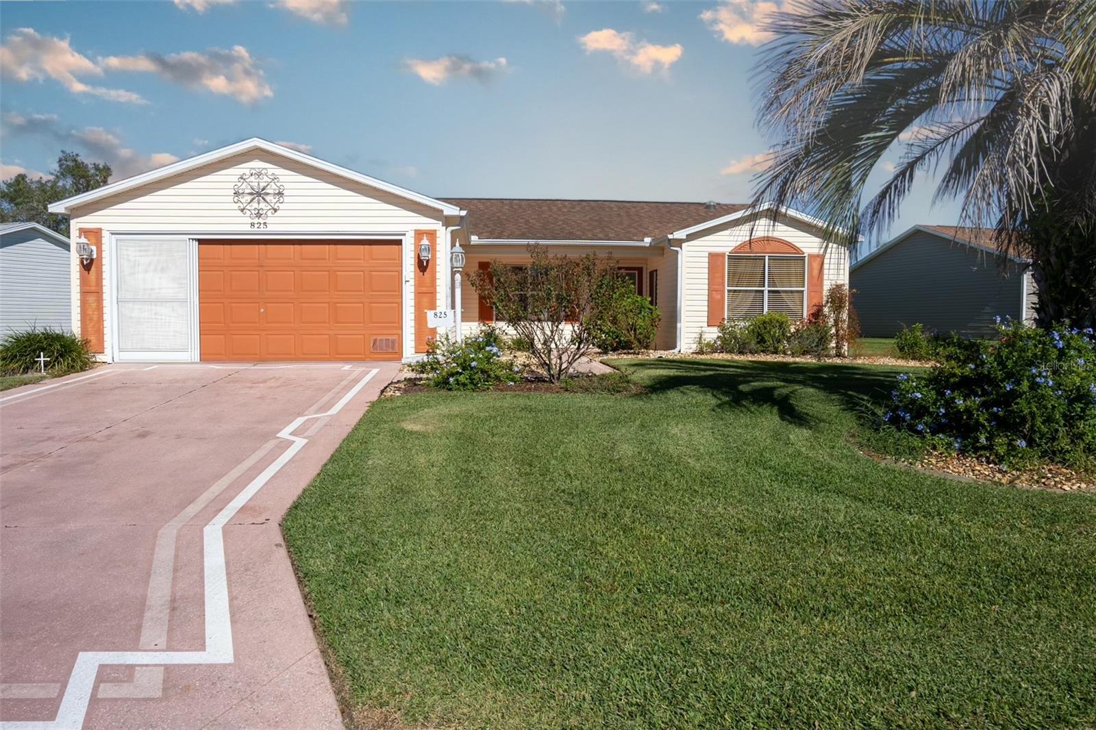 825 CAMINO DEL REY DR