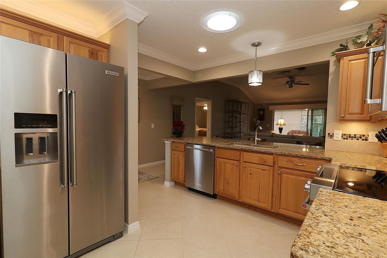 1189 HOMELAND PARK ST