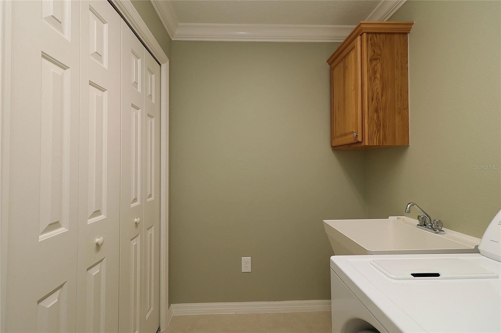 1189 HOMELAND PARK ST