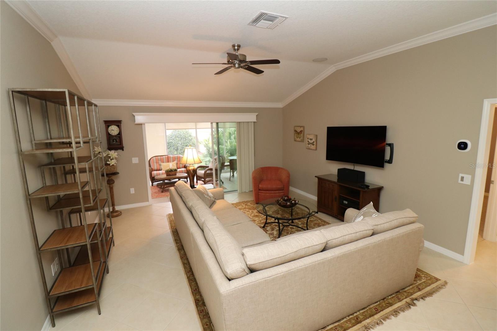 1189 HOMELAND PARK ST