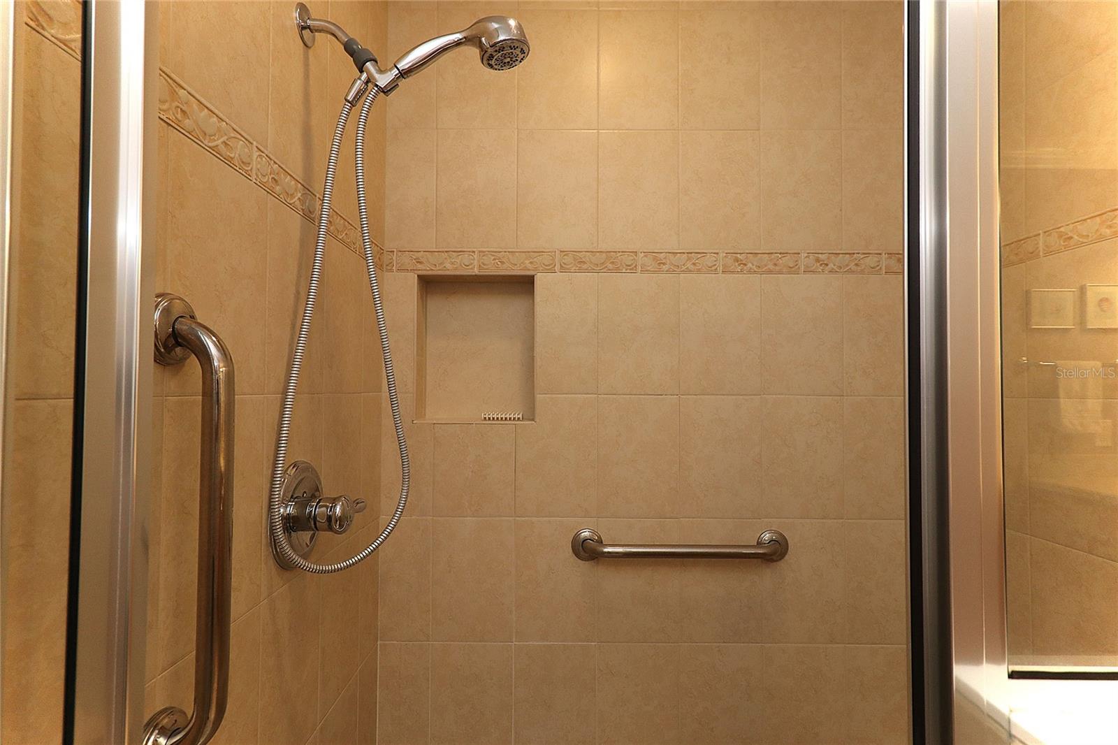 1189 HOMELAND PARK ST