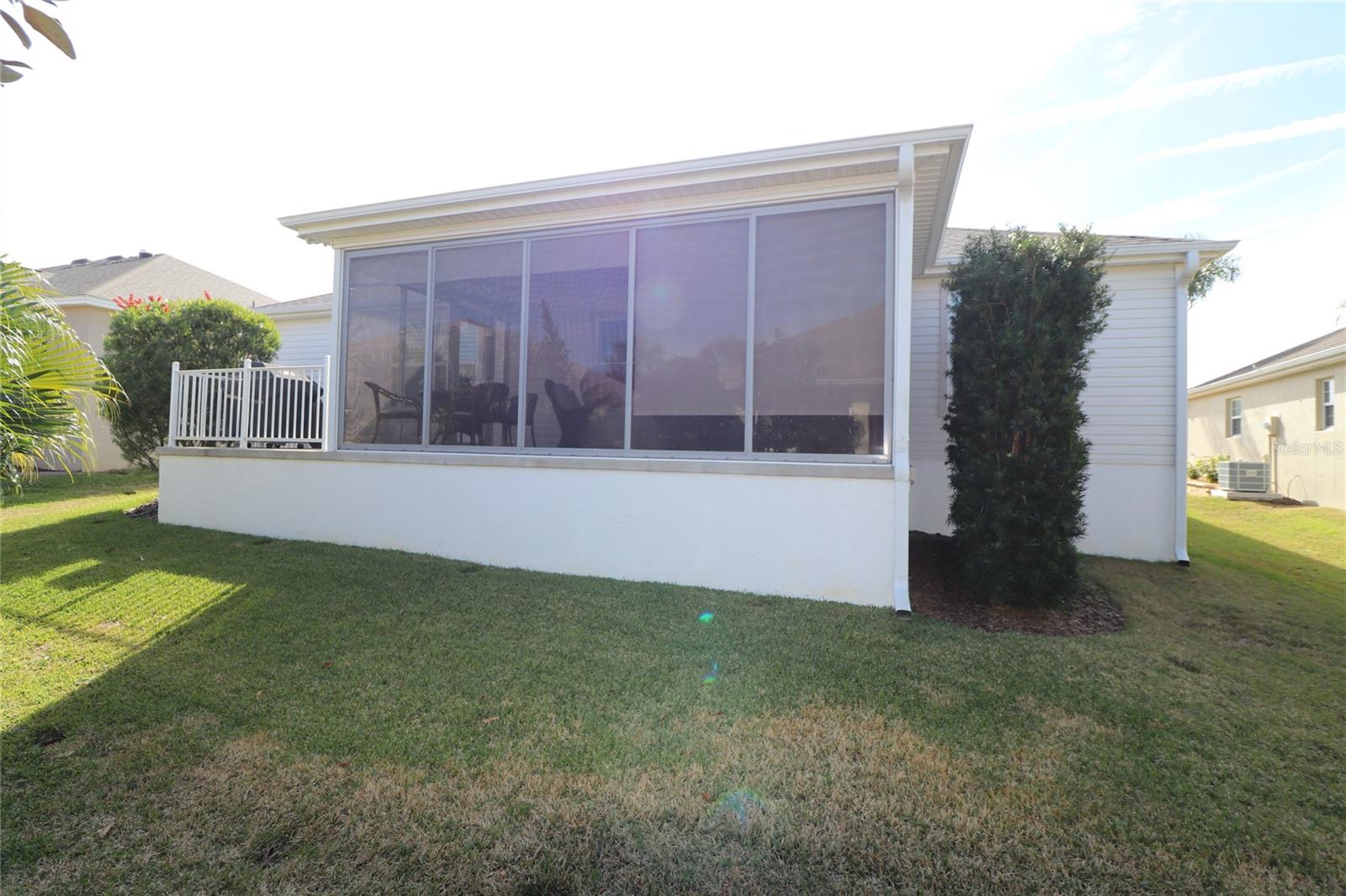 1189 HOMELAND PARK ST