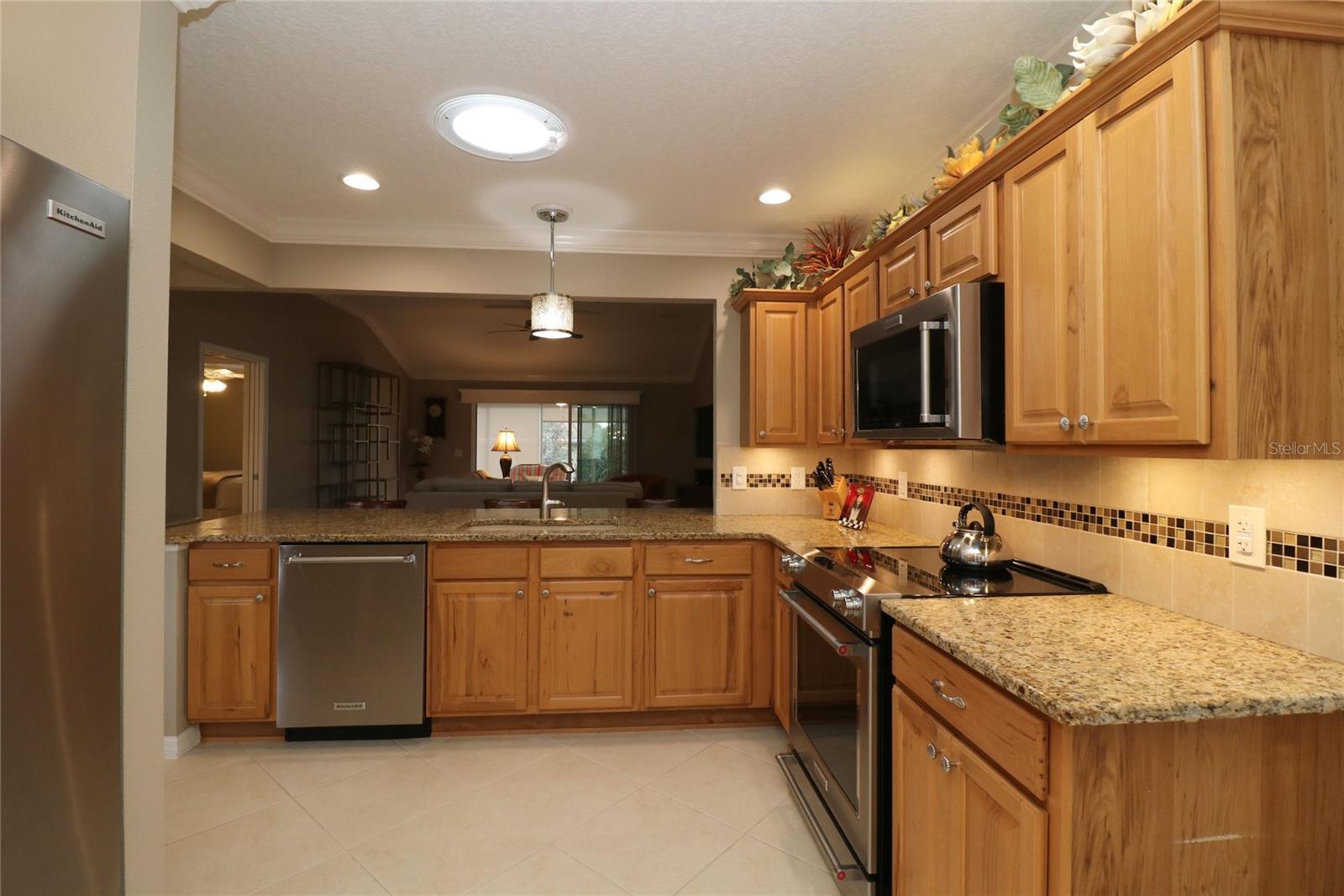 1189 HOMELAND PARK ST