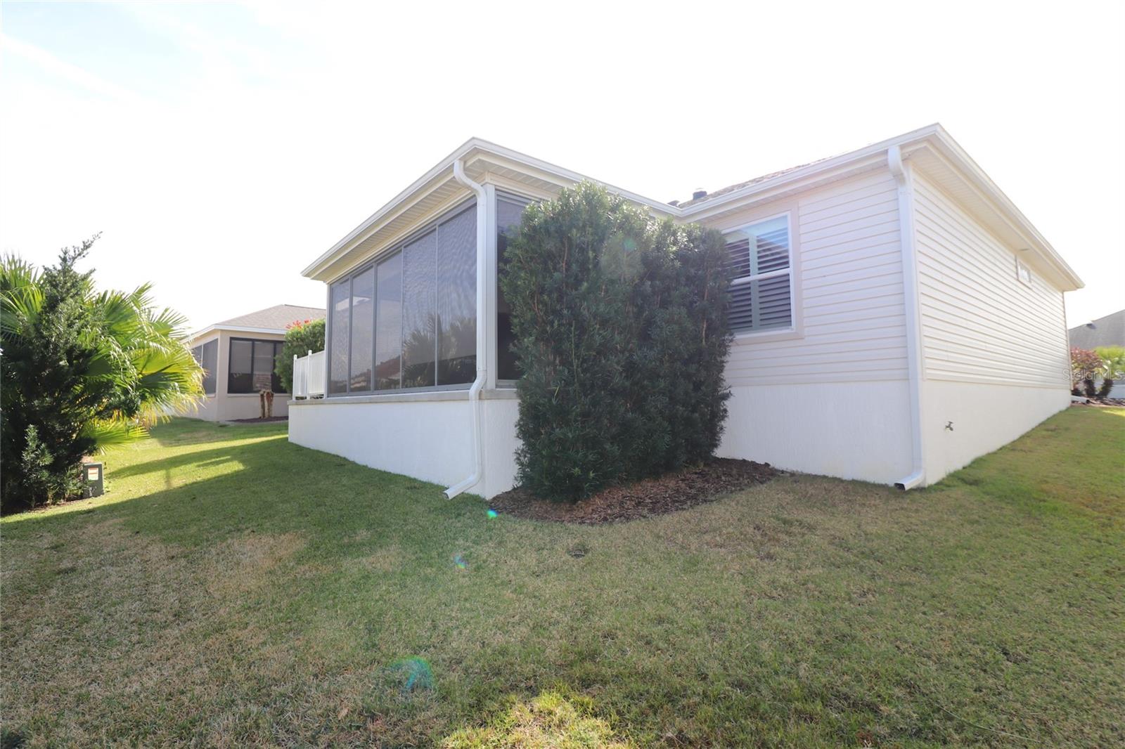 1189 HOMELAND PARK ST