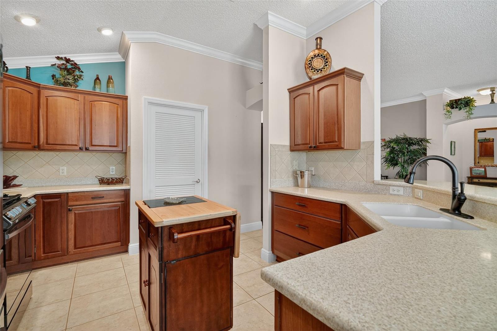 370 BISHOPVILLE LOOP