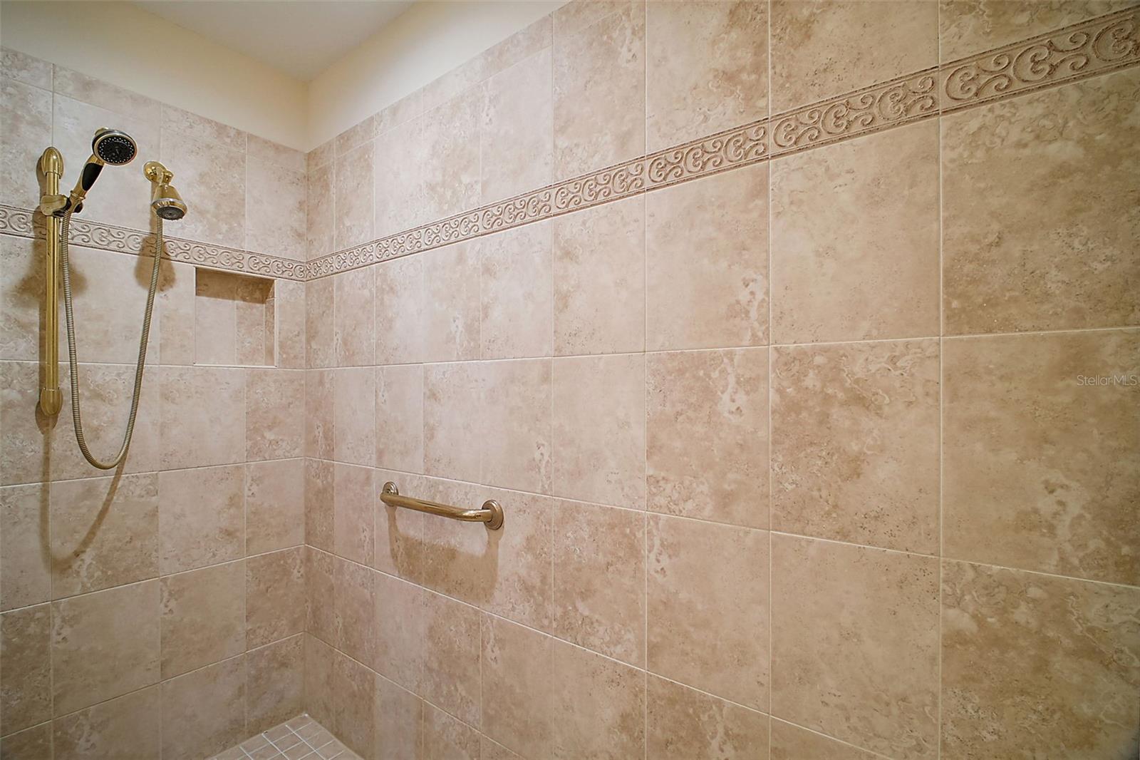 1637 MOUNT CROGHAN TRL