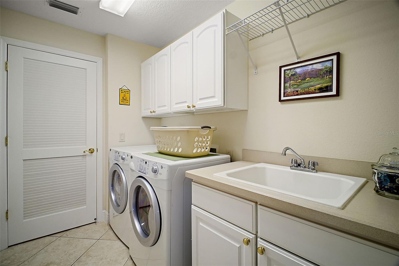 1637 MOUNT CROGHAN TRL