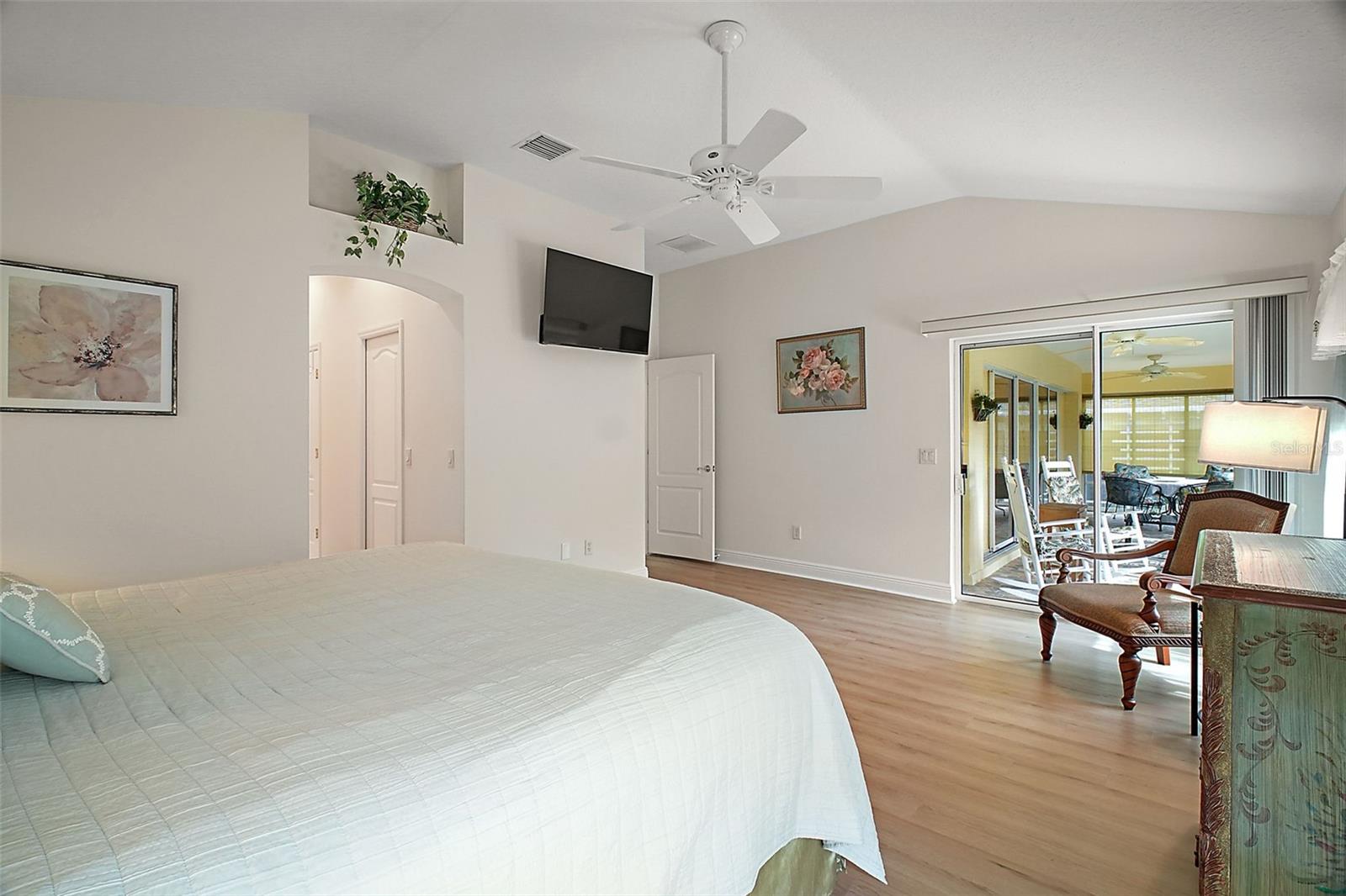 1637 MOUNT CROGHAN TRL