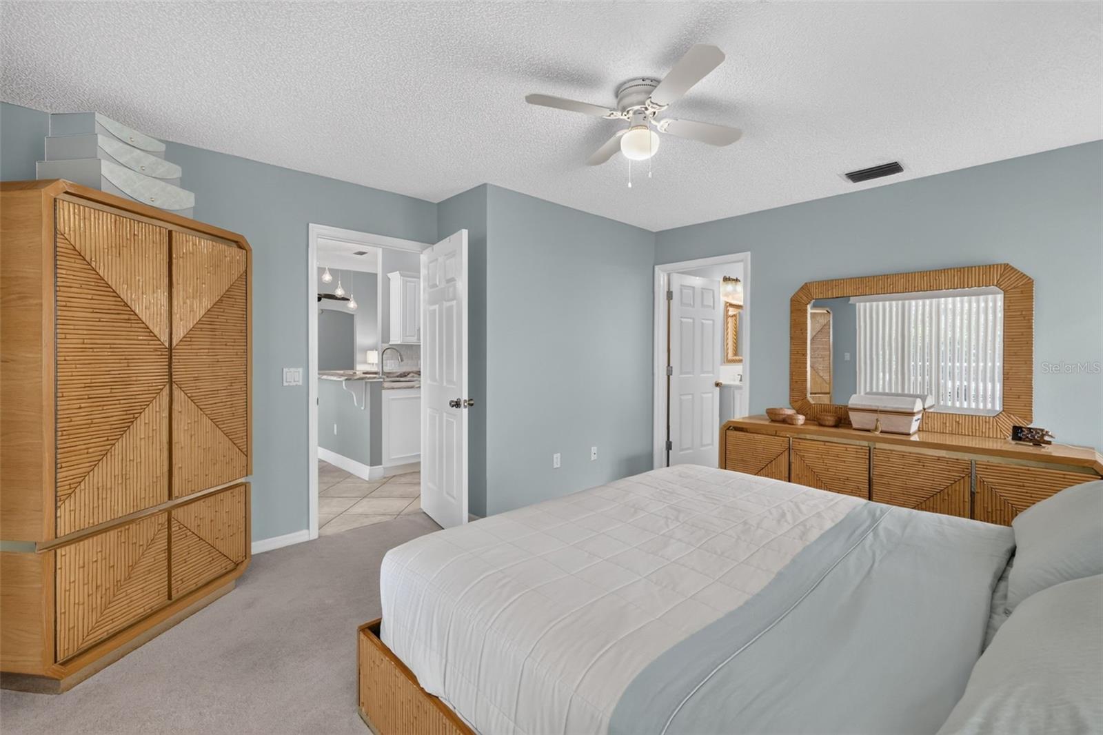 1808 SANTANA WAY