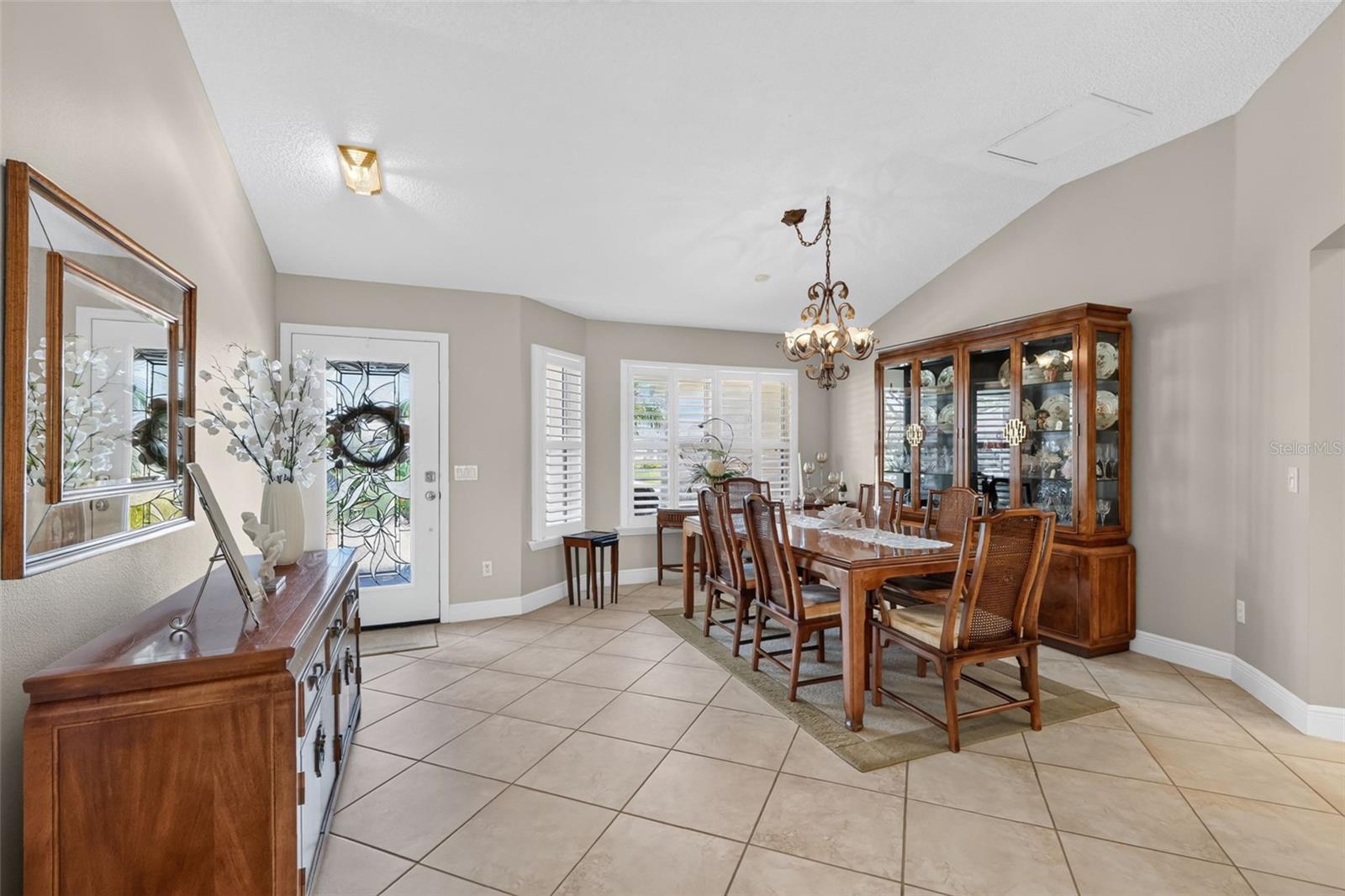 1808 SANTANA WAY