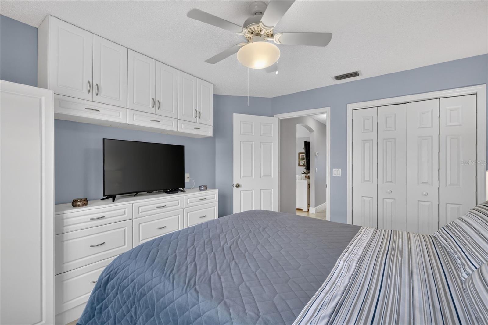 1808 SANTANA WAY