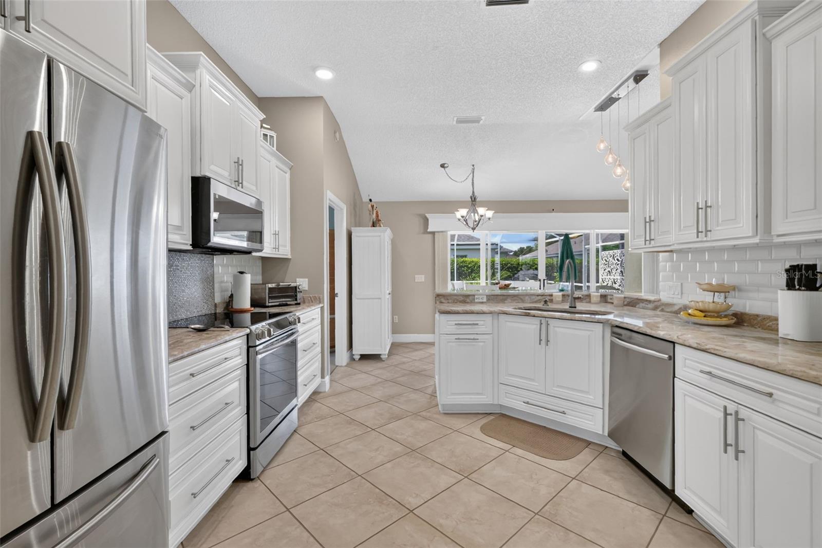 1808 SANTANA WAY