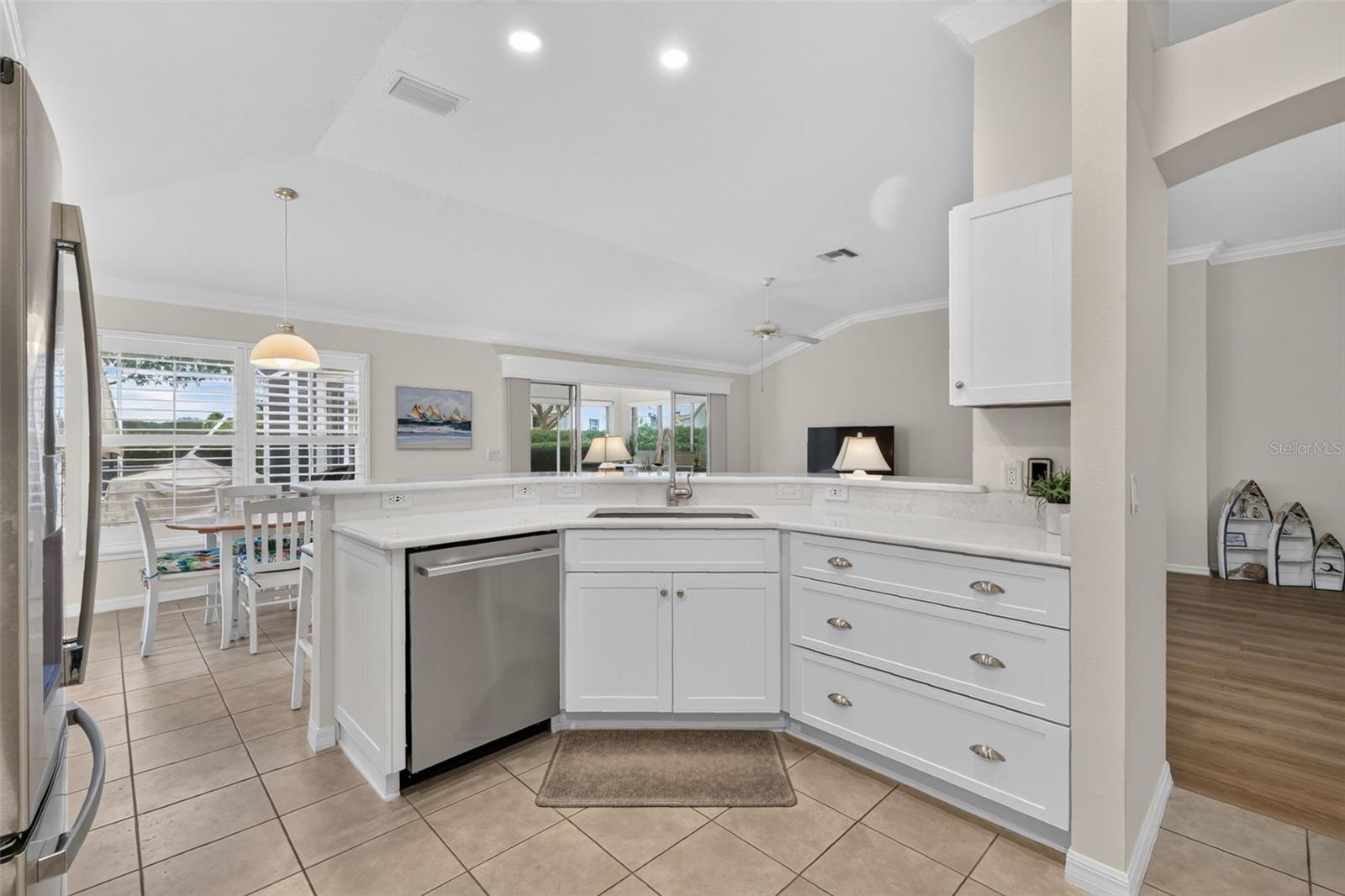 1218 CAMERO DR