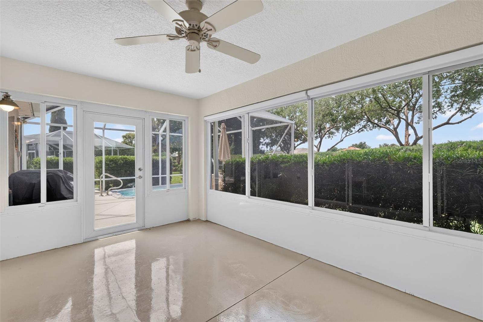 1218 CAMERO DR