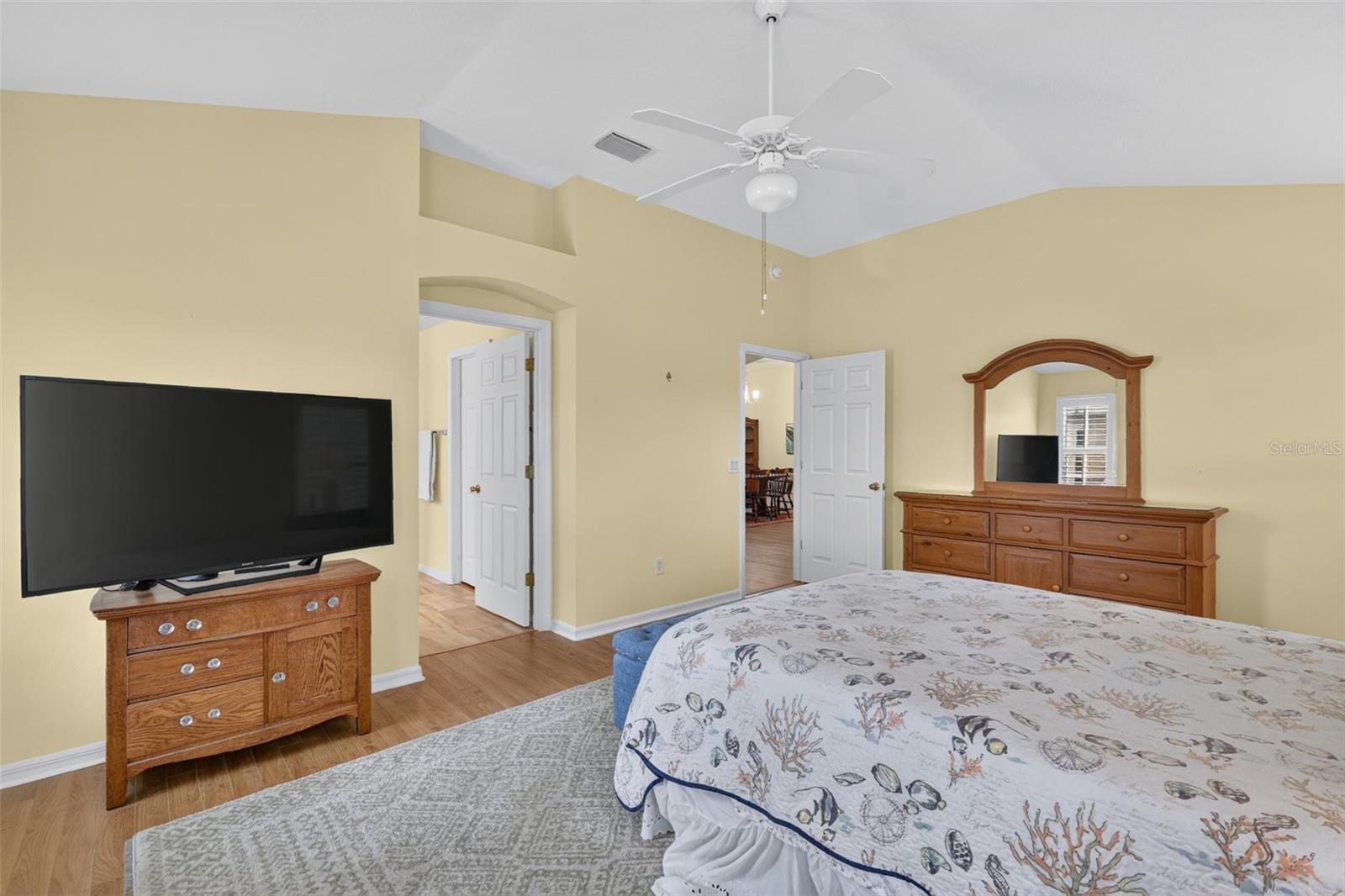 1218 CAMERO DR