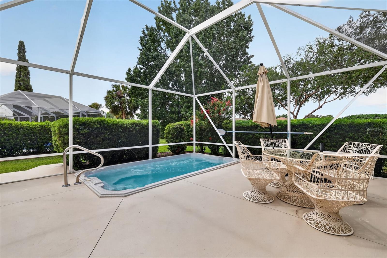 1218 CAMERO DR