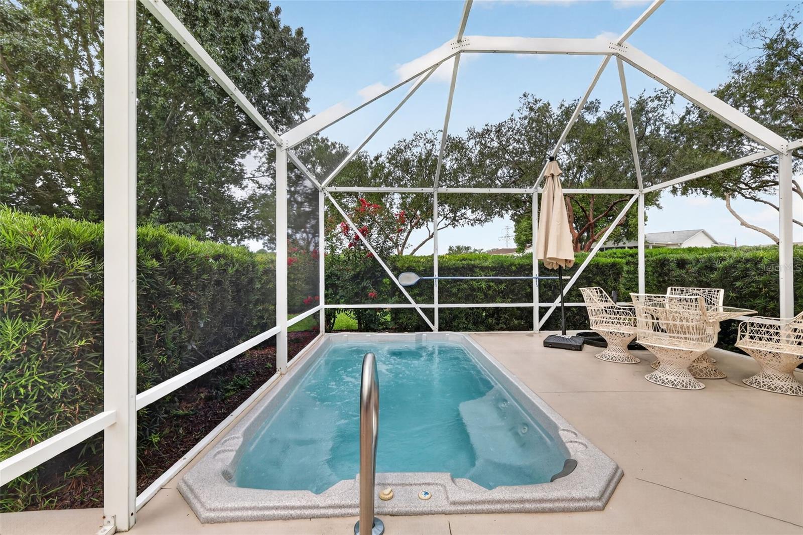 1218 CAMERO DR