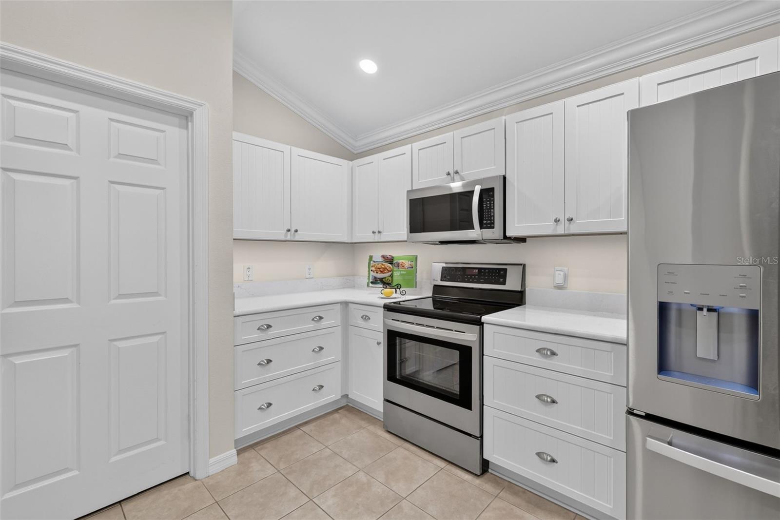1218 CAMERO DR