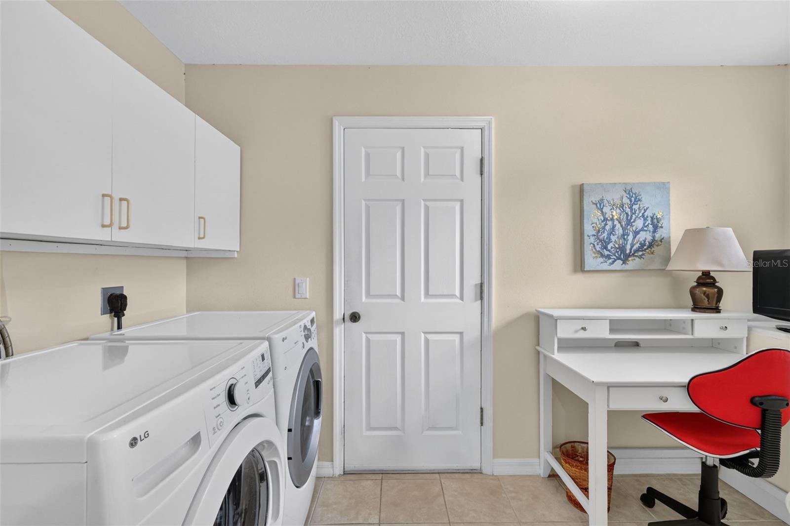1218 CAMERO DR