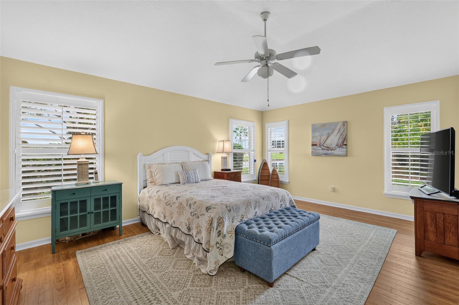 1218 CAMERO DR