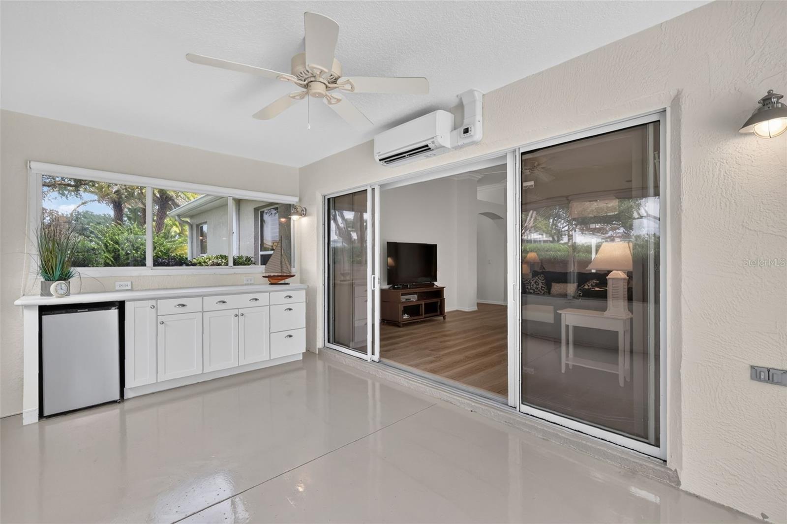 1218 CAMERO DR