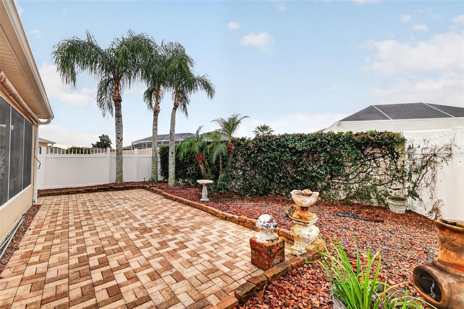 1863 DALTON DR