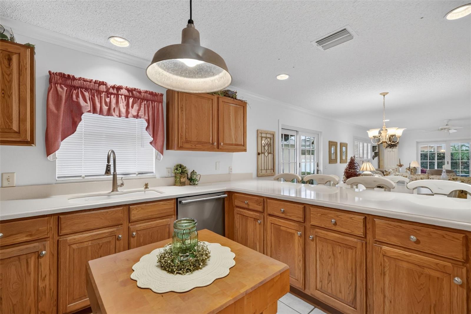 1863 DALTON DR
