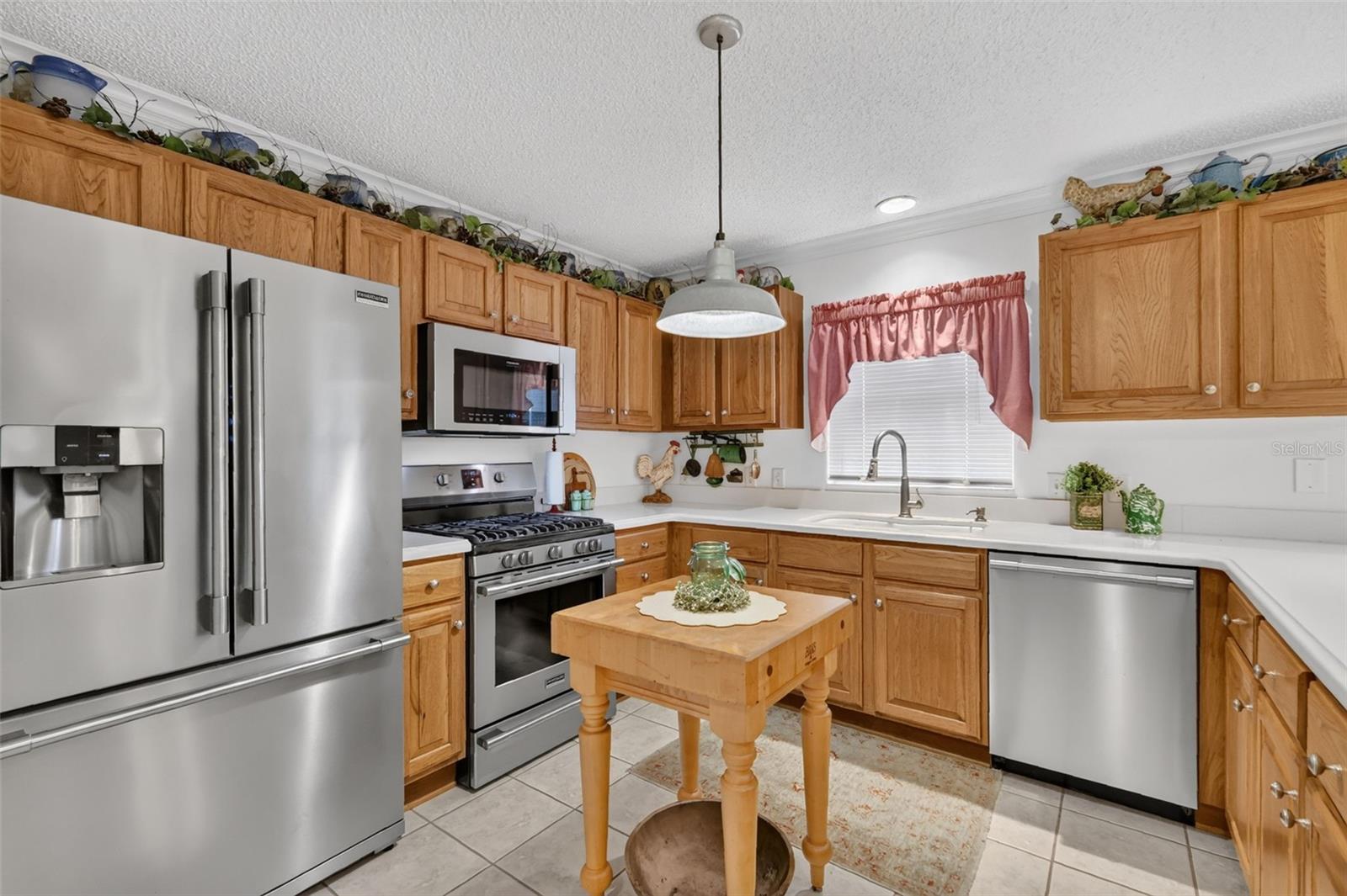 1863 DALTON DR