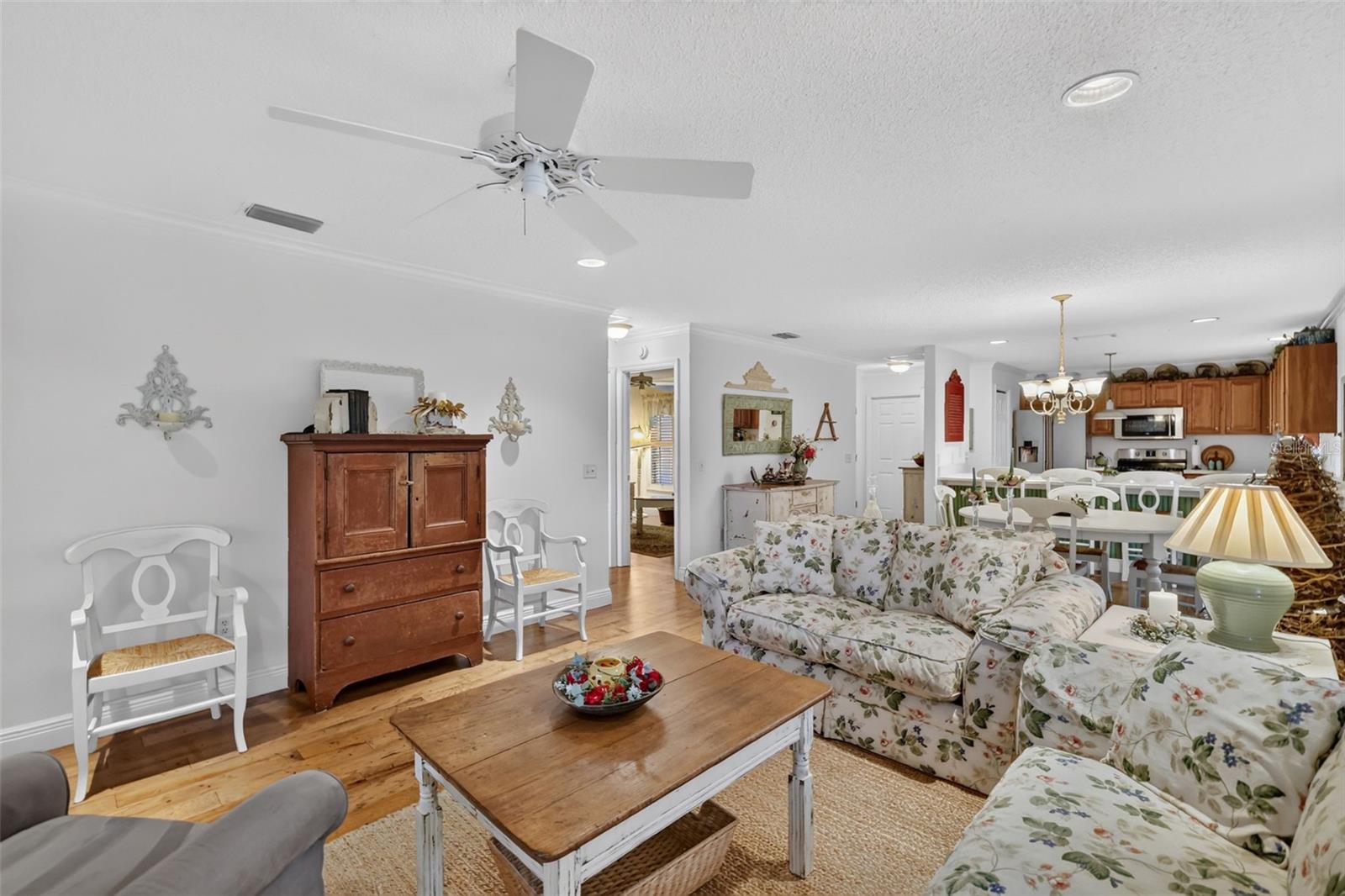 1863 DALTON DR