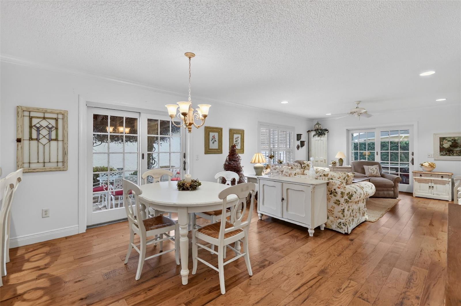 1863 DALTON DR