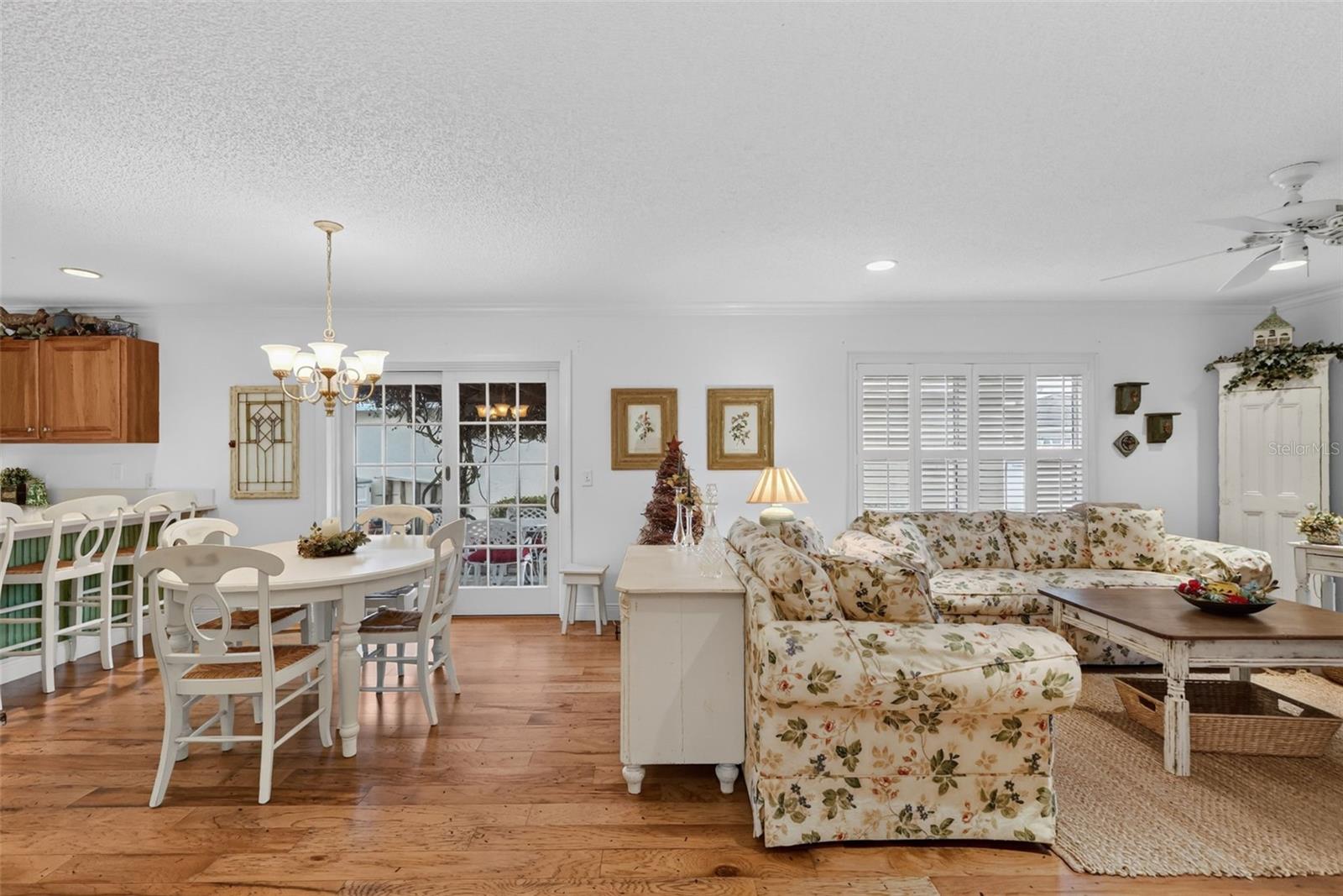 1863 DALTON DR