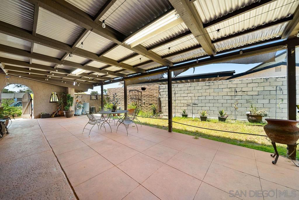 3498 Agosto St