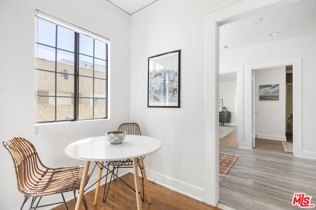 971 N St Andrews Place