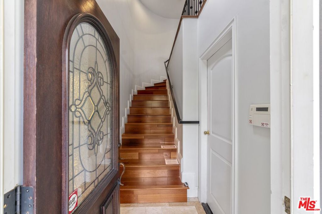 6944 Woodrow Wilson Drive