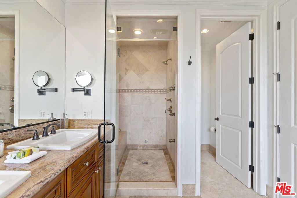 6944 Woodrow Wilson Drive